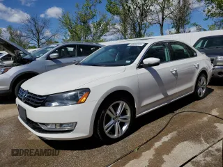 2014 Volkswagen Passat SE z VIN 1VWBN7A38EC116996, wystawiony jako Copart lot #48905234 z przebiegiem 106 899 mil mil oraz Szkoda całkowita • Salvage title. Historia ofert i sprzedaży dostępna na DreamBid. Obrazek 1.