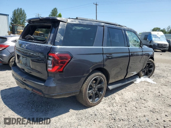 2022 Ford Expedition Limited with VIN 1FMJU2AT5NEA04385, listed as a Copart auction lot 61767214 with 6,275 mi miles and Salvage title. Bid and sale history available at DreamBid. Image 3.