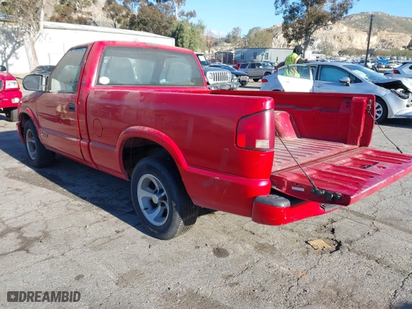 2000 Chevrolet S-10 LS with VIN 1GCCS1446Y8107335, listed as a IAAI auction lot 41754512 with 222,765 mi miles. Bid and sale history available at carsss.com. Image 3.
