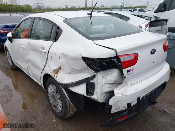 2013 Kia Rio LX with VIN KNADM4A33D6221727, listed as a IAAI auction lot 42012553 with 88,785 mi miles. Bid and sale history available at carsss.com. Image 3.