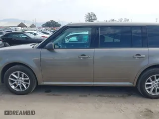 2014 Ford Flex SE with VIN 2FMGK5B88EBD18121, listed as a IAAI auction lot 41472638 with 131,632 mi miles. Bid and sale history available at carsss.com. Image 15.