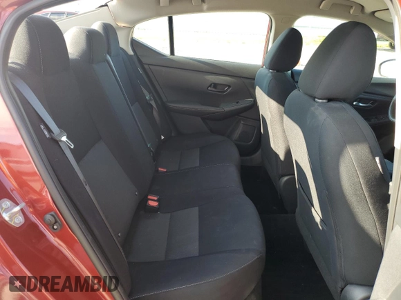 2024 Nissan Sentra SV z VIN 3N1AB8CV0RY207305, wystawiony jako Copart lot #55623055 z przebiegiem 17 956 mil mil oraz Szkoda całkowita • Salvage title. Historia ofert i sprzedaży dostępna na DreamBid. Obrazek 10.