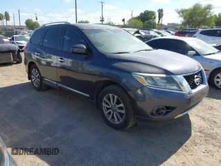 2013 Nissan Pathfinder S with VIN 5N1AR2MN6DC643965, listed as a IAAI auction lot 42829527 with 201,829 mi miles and . Bid and sale history available at DreamBid. Image 1.