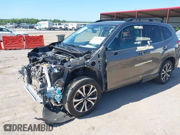 2020 Subaru Forester Limited with VIN JF2SKAUC5LH516116, listed as a IAAI auction lot 42492381 with 85,538 mi miles and . Bid and sale history available at DreamBid. Image 19.