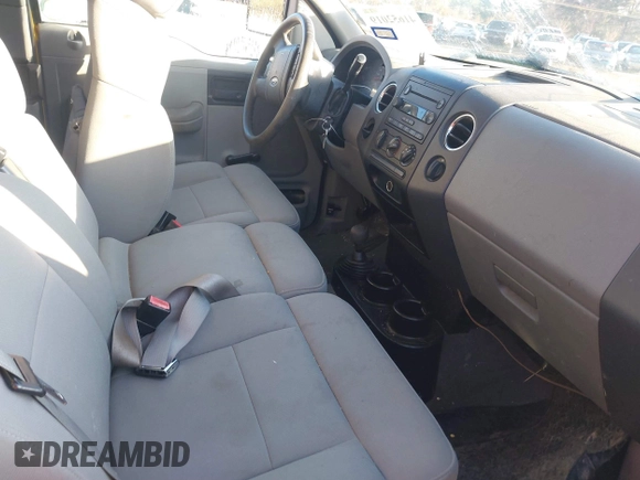2004 Ford F-150 STX with VIN 1FTRX14W54KD56087, listed as a IAAI auction lot 41652019 with 268,156 mi miles and . Bid and sale history available at DreamBid. Image 5.