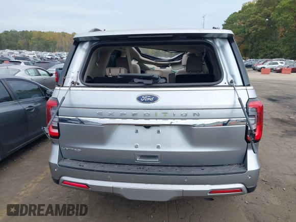 2022 Ford Expedition Limited with VIN 1FMJU1KT4NEA05973, listed as a IAAI auction lot 40744166 with 22,852 mi miles. Bid and sale history available at carsss.com. Image 16.