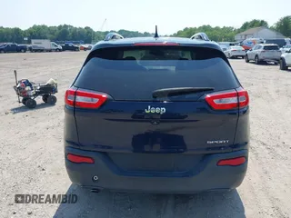 2016 Jeep Cherokee Sport с VIN 1C4PJLAB6GW258396, выставлен на аукционе IAAI как лот 42493650 с пробегом 87 498 миль миль и . История ставок и продаж доступна на DreamBid. Изображение 16.