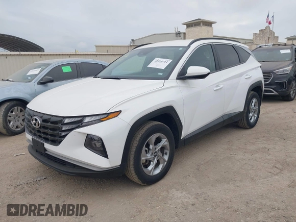 2024 Hyundai Tucson SEL with VIN 5NMJBCDE0RH308868, listed as a IAAI auction lot 42016711 with 39,536 mi miles. Bid and sale history available at carsss.com. Image 2.