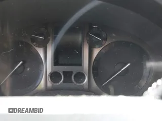 2018 Lexus GX 460 z VIN JTJBM7FX2J5206433, wystawiony jako IAAI lot #41864138 z przebiegiem Nie podano mil oraz . Historia ofert i sprzedaży dostępna na DreamBid. Obrazek 16.