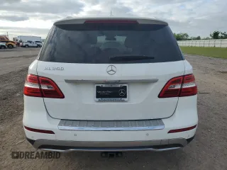 2015 Mercedes-Benz M 350 z VIN 4JGDA5JBXFA527876, wystawiony jako Copart lot #52631565 z przebiegiem 178 818 mil mil oraz Szkoda całkowita • Salvage title. Historia ofert i sprzedaży dostępna na DreamBid. Obrazek 6.