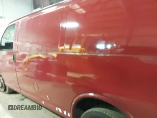 2017 GMC Savana Cargo Van with VIN 1GTW7AFF8H1112249, listed as a IAAI auction lot 40982298 with 105,228 mi miles. Bid and sale history available at carsss.com. Image 14.