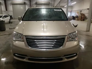 2015 Chrysler Town & Country Touring with VIN 2C4RC1BGXFR644974, listed as a Copart auction lot 53462195 with 179,218 mi miles and Salvage Title. Bid and sale history available at carsss.com. Image 5.