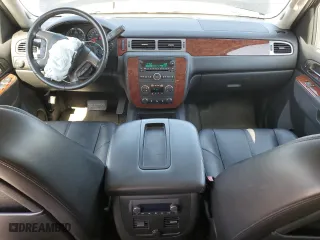2013 Chevrolet Avalanche LT with VIN 3GNTKFE76DG179301, listed as a Copart auction lot 49106465 with 124,537 mi miles and Salvage Title. Bid and sale history available at carsss.com. Image 8.