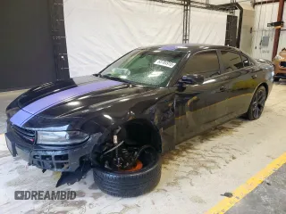 2019 Dodge Charger SXT with VIN 2C3CDXBG4KH745261, listed as a Copart auction lot 60784915 with 36,504 mi miles and Salvage title. Bid and sale history available at DreamBid. Image 1.