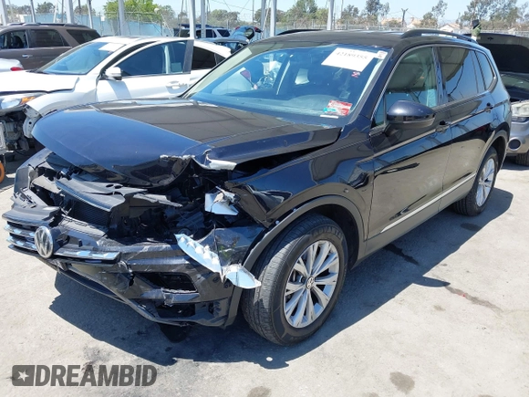 2018 Volkswagen Tiguan SEL z VIN 3VV3B7AX3JM210300, wystawiony jako IAAI lot #42189355 z przebiegiem 83 802 mil mil oraz . Historia ofert i sprzedaży dostępna na DreamBid. Obrazek 17.