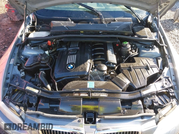 2008 BMW 3 Series 328i with VIN WBAWR33558P150985, listed as a IAAI auction lot 41644079 with Not Provided miles and . Bid and sale history available at carsss.com. Image 10.