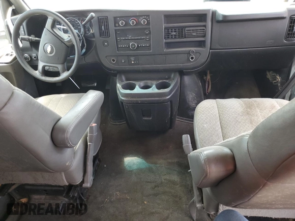 2009 Chevrolet Express Passenger с VIN 1GAHG35KX91139272, выставлен на аукционе Copart как лот 66421394 с пробегом 172 666 миль миль и Списание • Salvage title. История ставок и продаж доступна на DreamBid. Изображение 8.