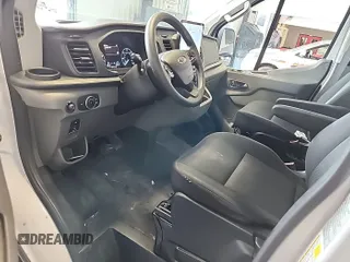 2023 Ford Transit Cargo с VIN 1FTBR1Y81PKA72158, выставлен на аукционе IAAI как лот 42526405 с пробегом 52 669 миль миль и . История ставок и продаж доступна на DreamBid. Изображение 2.