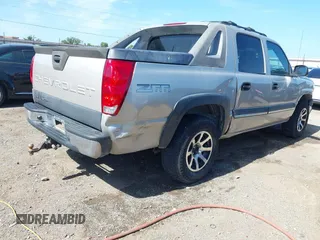 2004 Chevrolet Avalanche Z66 z VIN 3GNEC12T64G264908, wystawiony jako IAAI lot #42514551 z przebiegiem 250 862 mil mil oraz . Historia ofert i sprzedaży dostępna na DreamBid. Obrazek 4.