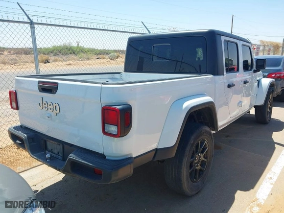 2023 Jeep Gladiator Overland with VIN 1C6HJTFG5PL523116, listed as a IAAI auction lot 42031287 with 1 mi miles. Bid and sale history available at carsss.com. Image 4.