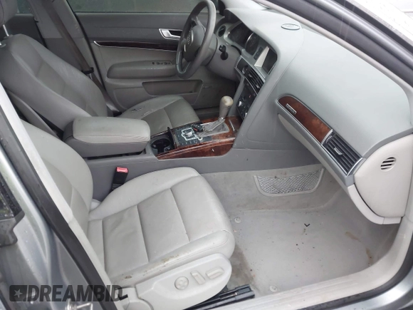 2008 Audi A6 z VIN WAUDH74F48N144440, wystawiony jako IAAI lot #41717899 z przebiegiem 207 526 mil mil oraz . Historia ofert i sprzedaży dostępna na DreamBid. Obrazek 5.