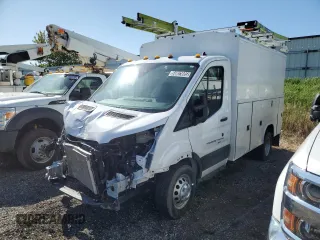 2022 Ford Transit z VIN 1FDBF8P80NKA21682, wystawiony jako Copart lot #54923805 z przebiegiem 95 090 mil mil oraz Szkoda całkowita • Salvage title. Historia ofert i sprzedaży dostępna na DreamBid. Obrazek 1.