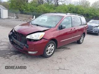 2005 Toyota Sienna XLE with VIN 5TDBA22C25S047298, listed as a IAAI auction lot 42039417 with 185,105 mi miles. Bid and sale history available at carsss.com. Image 2.