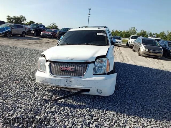 2013 GMC Yukon XL SLT with VIN 1GKS1KE03DR253071, listed as a Copart auction lot 51437355 with 194,807 mi miles and Salvage Title. Bid and sale history available at DreamBid. Image 12.