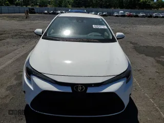 2022 Toyota Corolla LE with VIN JTDEPMAE7N3024062, listed as a Copart auction lot 62824714 with 20,027 mi miles and Salvage Title. Bid and sale history available at carsss.com. Image 5.