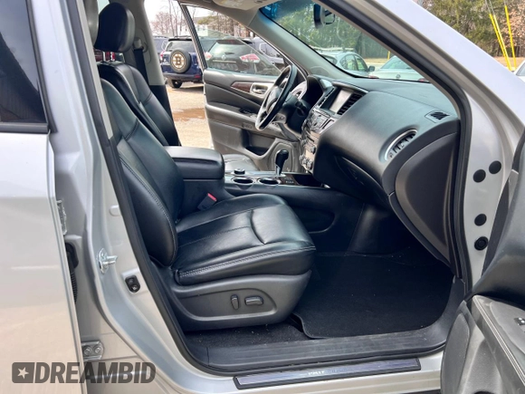 2015 Nissan Pathfinder Platinum with VIN 5N1AR2MMXFC627519, listed as a Copart auction lot 50955015 with 176,646 mi miles and Clean title. Bid and sale history available at DreamBid. Image 5.