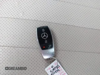 2018 Mercedes-Benz E with VIN WDDZF4KB5JA352116, listed as a IAAI auction lot 41863109 with 71,039 mi miles. Bid and sale history available at carsss.com. Image 11.