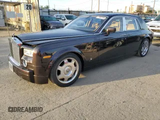 2006 Rolls-Royce Phantom z VIN SCA1S684X6UX08208, wystawiony jako Copart lot #77905764 z przebiegiem 108 986 mil mil oraz Szkody całkowita. Historia ofert i sprzedaży dostępna na DreamBid. Obrazek 1.
