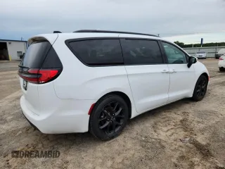 2023 Chrysler Pacifica Touring L z VIN 2C4RC1BG3PR512916, wystawiony jako Copart lot #61049575 z przebiegiem 38 642 mil mil oraz Szkoda całkowita • Salvage title. Historia ofert i sprzedaży dostępna na DreamBid. Obrazek 3.