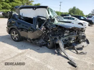 2018 Toyota RAV4 XLE z VIN 2T3RFREV5JW767239, wystawiony jako Copart lot #53781833 z przebiegiem Nie podano mil oraz Szkoda całkowita • Salvage title. Historia ofert i sprzedaży dostępna na DreamBid. Obrazek 4.