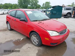 2006 Ford Focus S z VIN 1FAFP31N76W148918, wystawiony jako IAAI lot #42445869 z przebiegiem 84 567 mil mil oraz . Historia ofert i sprzedaży dostępna na DreamBid. Obrazek 1.