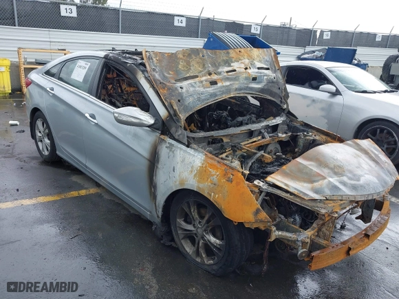 2013 Hyundai Sonata SE with VIN 5NPEC4AC2DH621620, listed as a IAAI auction lot 41803289 with 1 mi miles. Bid and sale history available at carsss.com. Image 1.