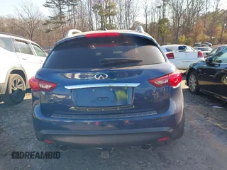 2017 Infiniti QX70 z VIN JN8CS1MW4HM410093, wystawiony jako IAAI lot #41232717 z przebiegiem 46 717 mil mil oraz . Historia ofert i sprzedaży dostępna na DreamBid. Obrazek 16.