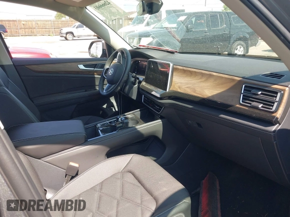 2025 Volkswagen Atlas SE with VIN 1V2HR2CA8SC512047, listed as a IAAI auction lot 42666603 with 6,398 mi miles and . Bid and sale history available at DreamBid. Image 5.