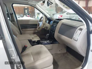 2009 Ford Escape Hybrid with VIN 1FMCU59339KC01917, listed as a IAAI auction lot 42880678 with 173,449 mi miles and . Bid and sale history available at DreamBid. Image 5.