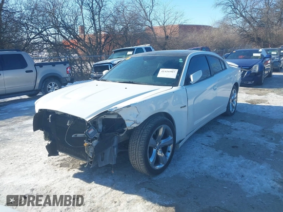 2013 Dodge Charger RT with VIN 2C3CDXCT6DH682260, listed as a IAAI auction lot 41416907 with 110,056 mi miles. Bid and sale history available at carsss.com. Image 20.