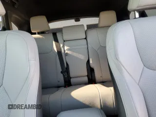 2024 Lexus RX 350 z VIN 2T2BAMBA8RC031370, wystawiony jako Copart lot #53081615 z przebiegiem 7 440 mil mil oraz Nie do naprawy • Non repairable. Historia ofert i sprzedaży dostępna na DreamBid. Obrazek 10.