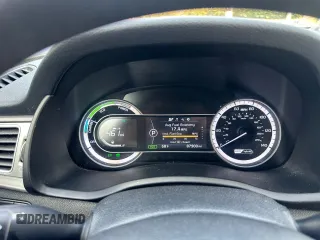 2018 Kia Niro LX with VIN KNDCB3LC3J5132401, listed as a Copart auction lot 50352575 with 87,900 mi miles and Clean Title. Bid and sale history available at carsss.com. Image 8.