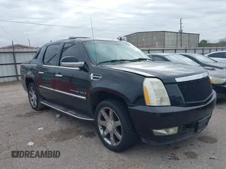 2007 Cadillac Escalade EXT with VIN 3GYFK62897G310335, listed as a IAAI auction lot 41388949 with 274,094 mi miles. Bid and sale history available at carsss.com. Image 1.