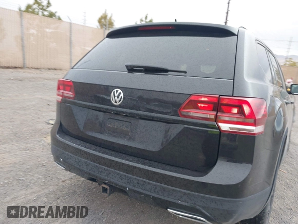 2019 Volkswagen Atlas SE with VIN 1V2LR2CA9KC540062, listed as a IAAI auction lot 41214176 with 78,977 mi miles and . Bid and sale history available at DreamBid. Image 16.