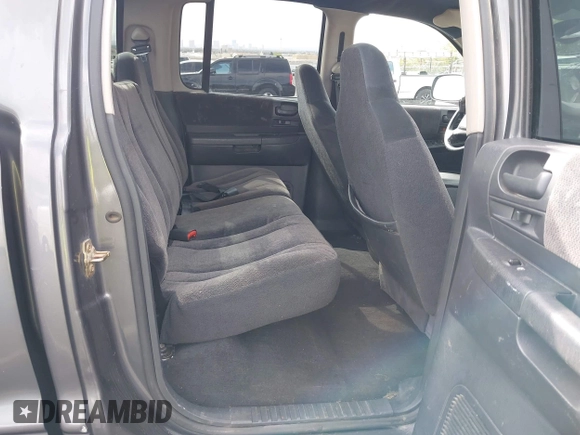 2003 Dodge Dakota SLT with VIN 1D7HL48N93S190381, listed as a IAAI auction lot 41921335 with 75,088 mi miles. Bid and sale history available at carsss.com. Image 8.