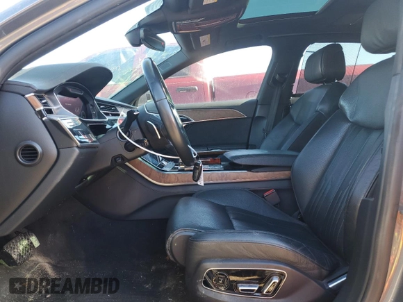 2019 Audi A8 z VIN WAU8DAF82KN007562, wystawiony jako Copart lot #42766345 z przebiegiem 92 532 mil mil oraz Szkoda całkowita • Salvage title. Historia ofert i sprzedaży dostępna na DreamBid. Obrazek 7.