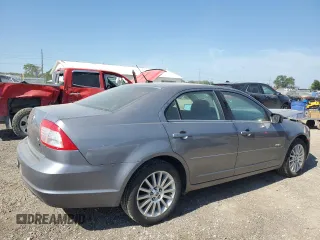2007 Mercury Milan Premier with VIN 3MEHM08117R653885, listed as a Copart auction lot 68478554 with 121,558 mi miles and Salvage Title. Bid and sale history available at carsss.com. Image 3.