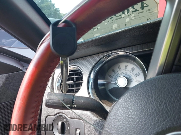 2010 Ford Mustang GT with VIN 1ZVBP8FH6A5112402, listed as a IAAI auction lot 42633347 with 153,349 mi miles and . Bid and sale history available at DreamBid. Image 11.