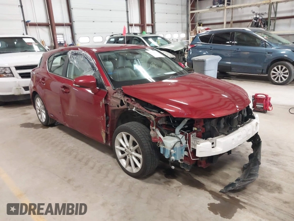2011 Lexus CT 200h z VIN JTHKD5BH6B2042420, wystawiony jako IAAI lot #41700918 z przebiegiem 131 348 mil mil oraz . Historia ofert i sprzedaży dostępna na DreamBid. Obrazek 1.