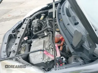 2015 Toyota Prius One z VIN JTDKDTB39F1107024, wystawiony jako IAAI lot #43111598 z przebiegiem 325 635 mil mil oraz . Historia ofert i sprzedaży dostępna na DreamBid. Obrazek 21.